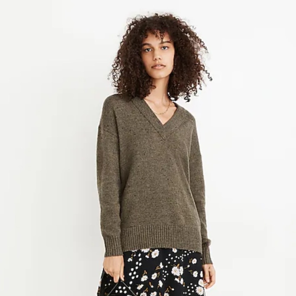 NWT Donegal Bartlett V-Neck Pullover Sweater in Coziest Yarn Wool Blend Sz XS‎